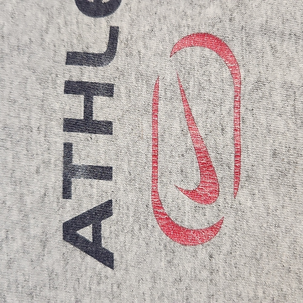 Vintage NIKE .Athletics Graphic T Shirt Grey XL - Picture 7 of 8